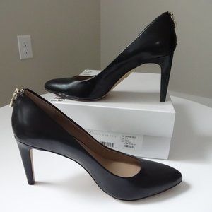 Ann Taylor Liz Zipper Heel (Black)